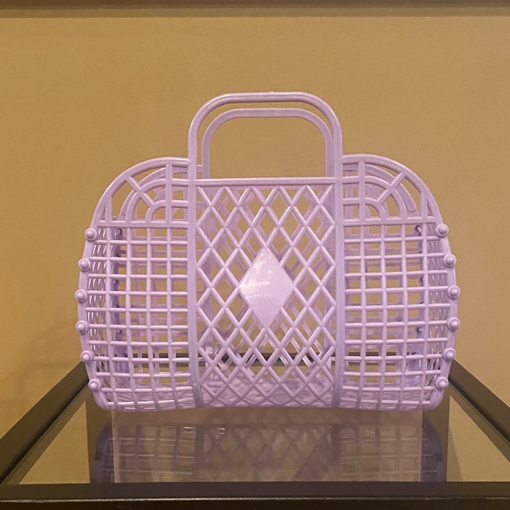 Lavender Jelly Bag Foldable Appx 8.5"L, 2.9"W, 6.5"T. NWOT
